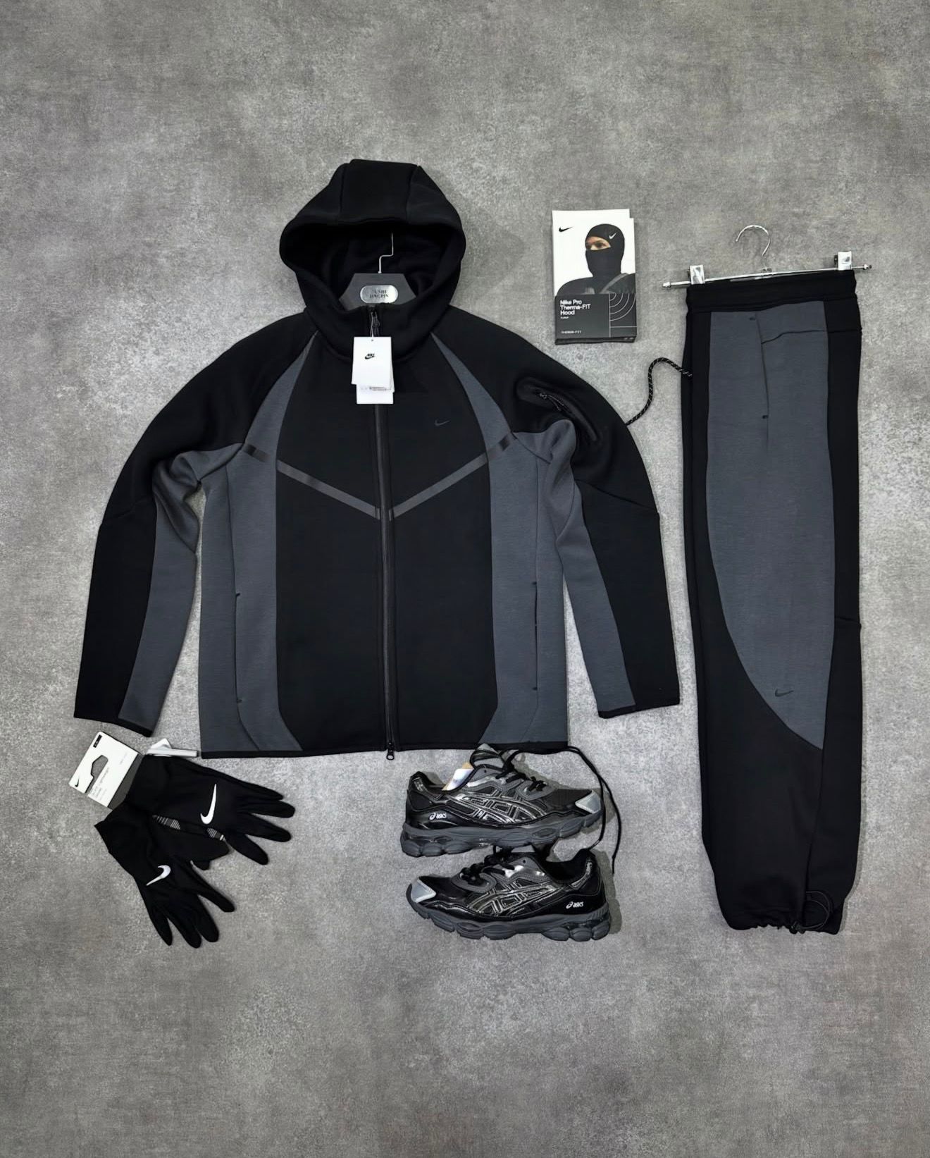 Conjunto Nike Tech Black & Grey